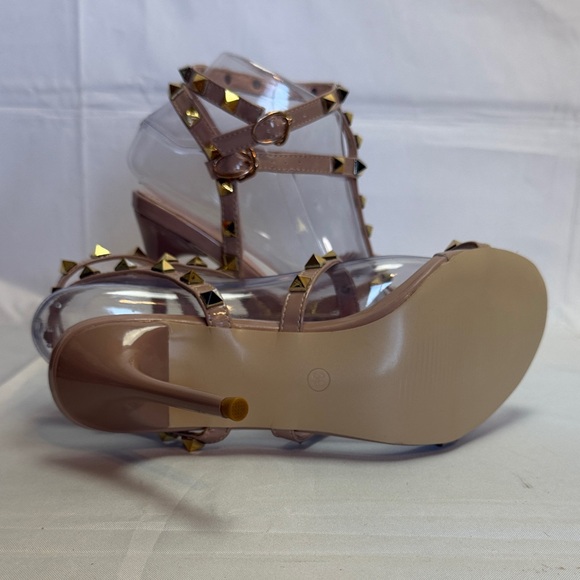 Pink/Tan Studded Sandals Belt Rivet Heels Women’s sz 8 - Picture 6 of 9